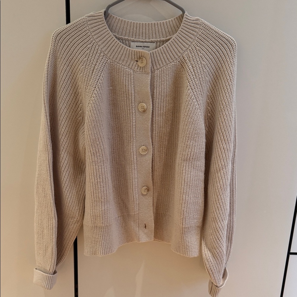 Banana Republic Cream Button-Up Ribbed Knit Cardigan